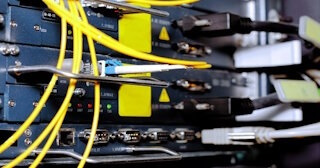 Заказать монтаж сетей в Губкине. Обслуживание ПК, ремонт от 315 руб